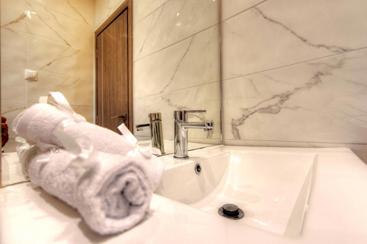 Issos Beach Villa Linia ภายนอก รูปภาพ