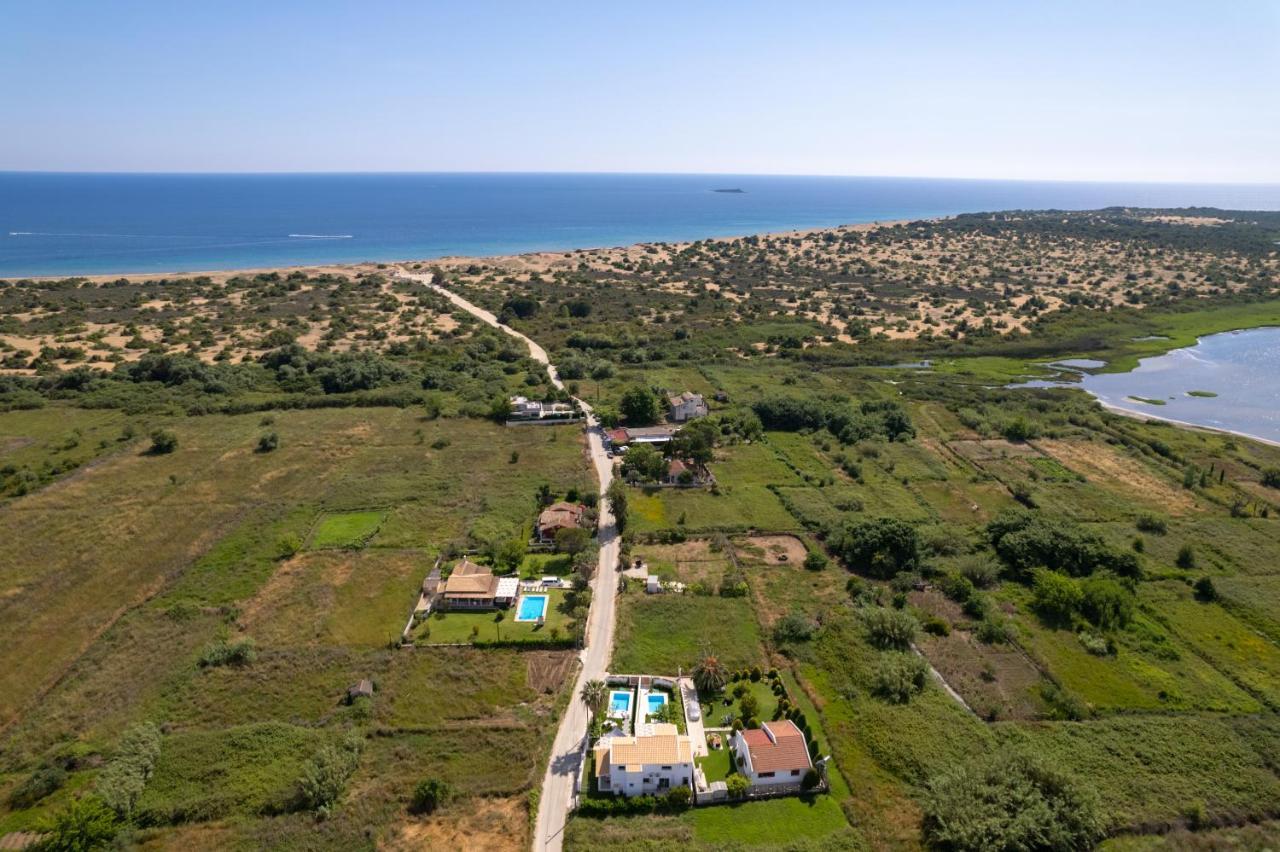 Issos Beach Villa Linia ภายนอก รูปภาพ