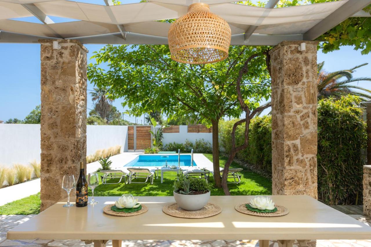 Issos Beach Villa Linia ภายนอก รูปภาพ
