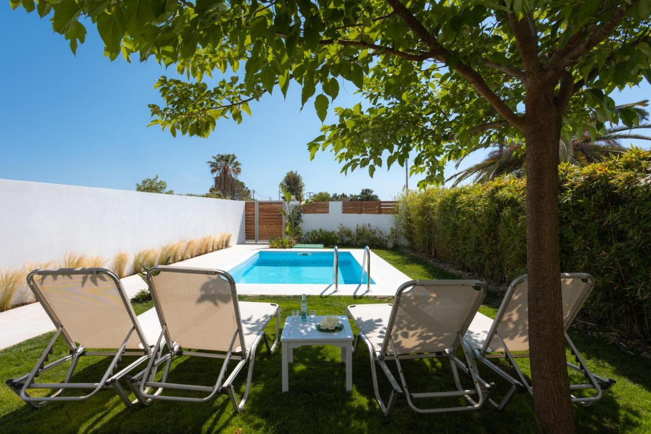 Issos Beach Villa Linia ภายนอก รูปภาพ