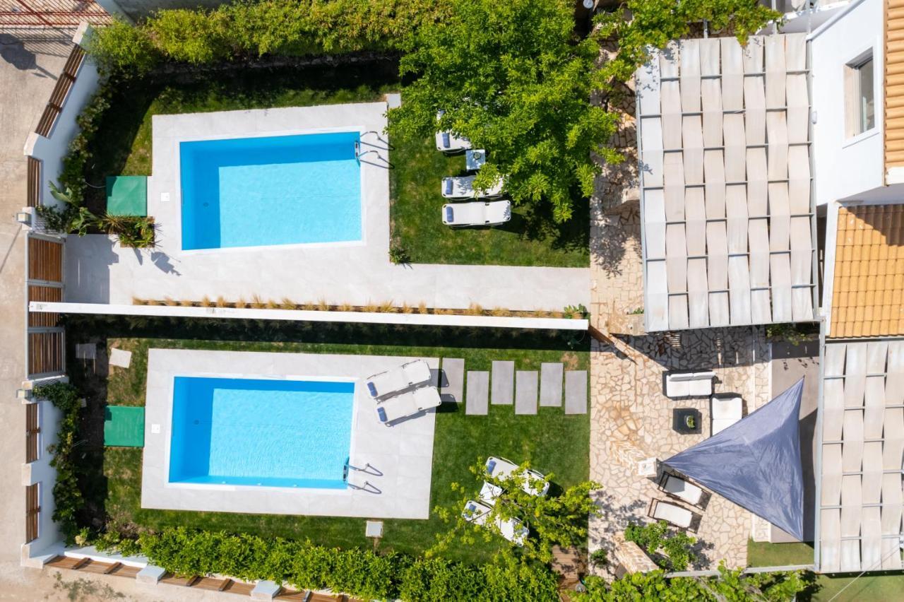 Issos Beach Villa Linia ภายนอก รูปภาพ