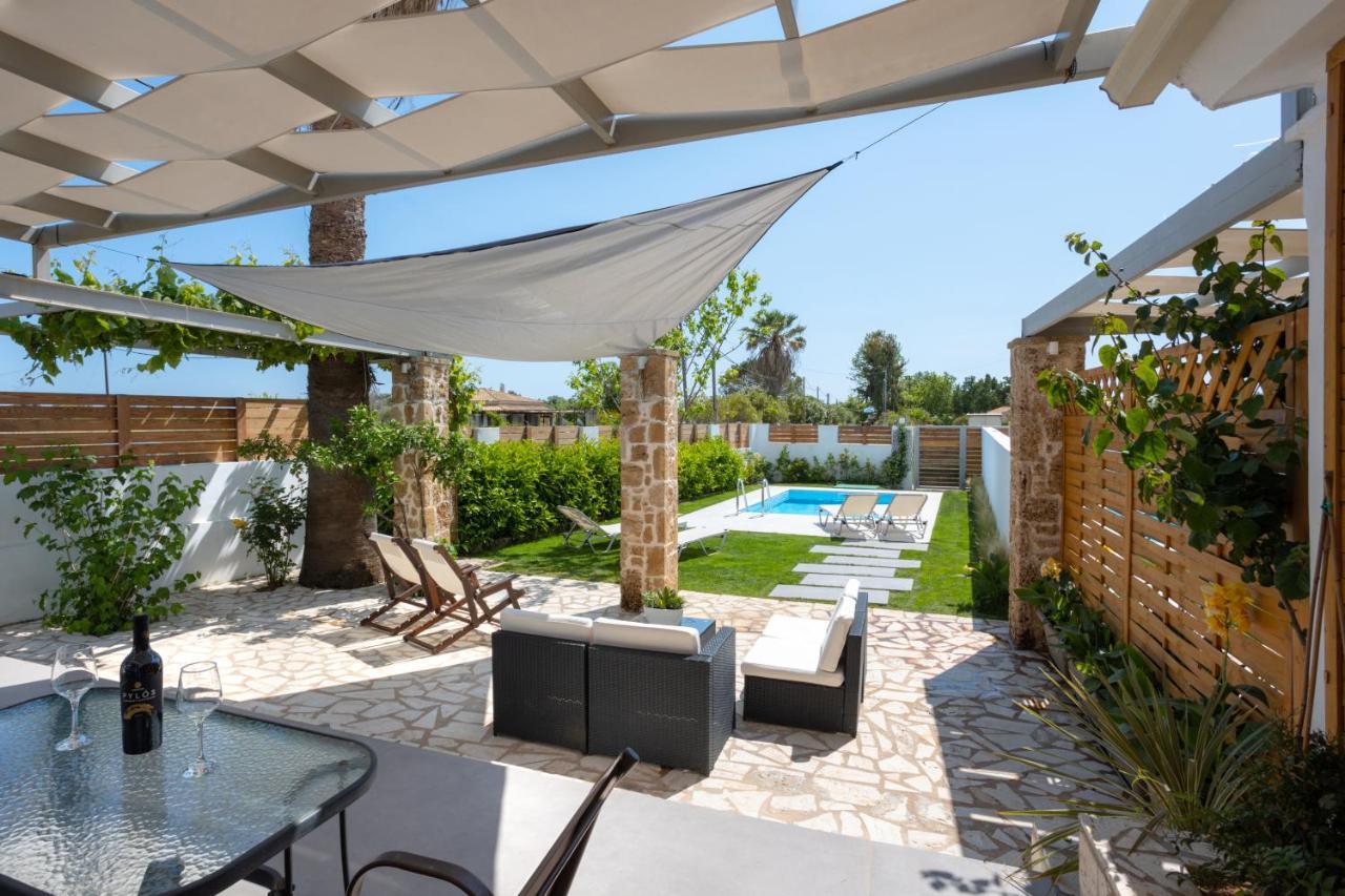 Issos Beach Villa Linia ภายนอก รูปภาพ