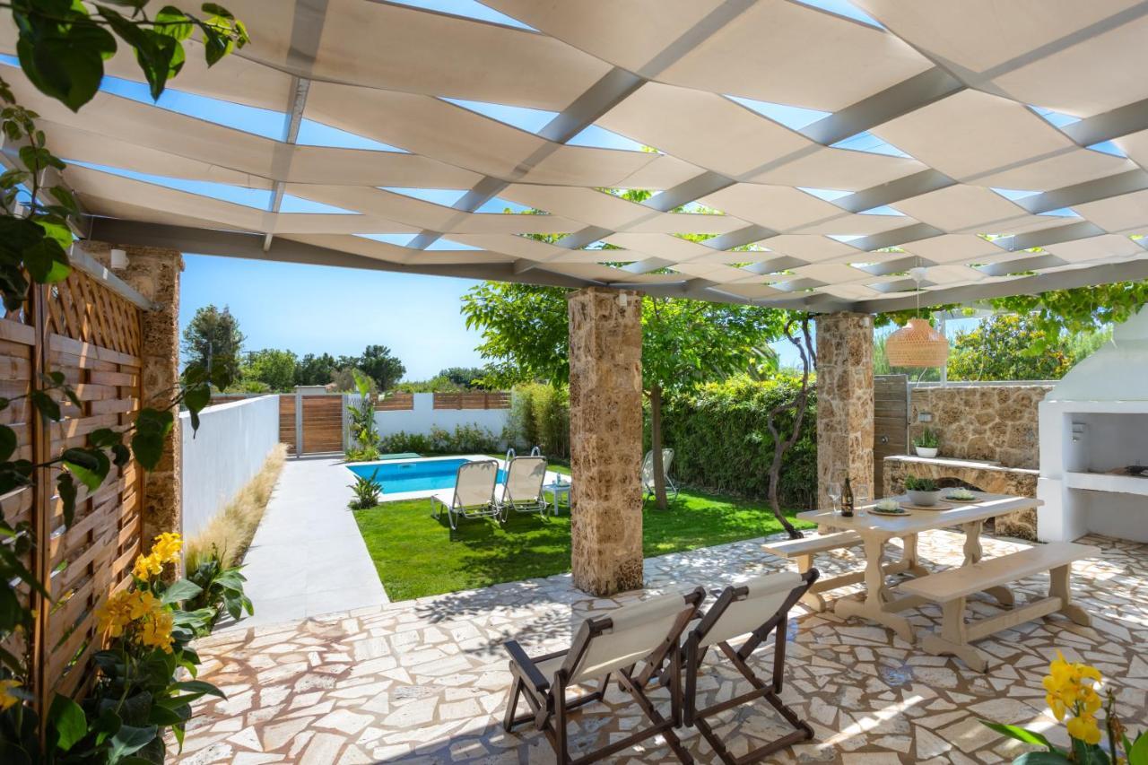 Issos Beach Villa Linia ภายนอก รูปภาพ
