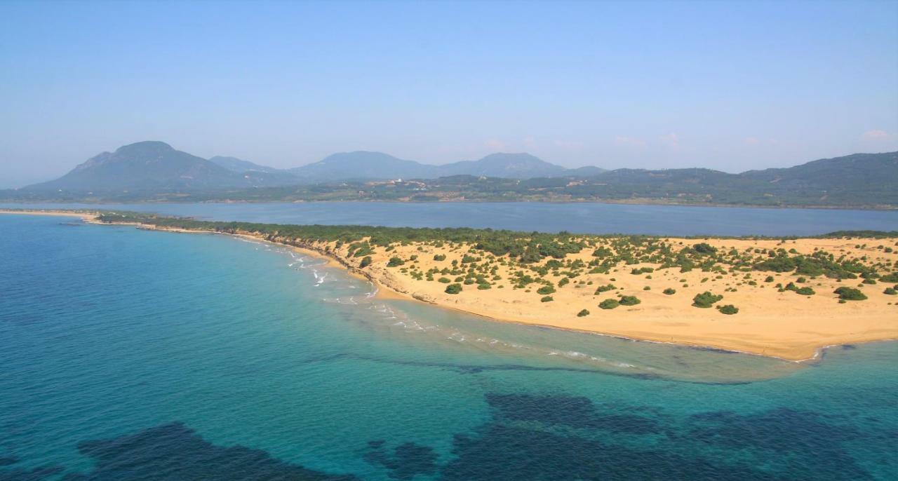 Issos Beach Villa Linia ภายนอก รูปภาพ