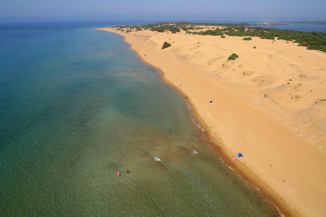 Issos Beach Villa Linia ภายนอก รูปภาพ